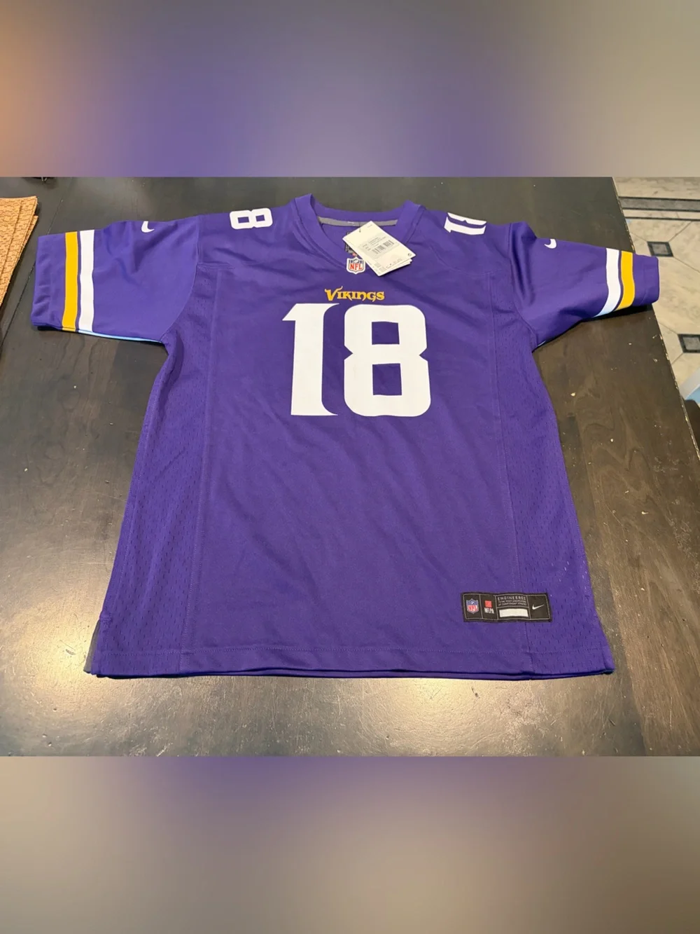 NWT Nike Minnesota Vikings Youth Large NFL Jersey Justin Jefferson